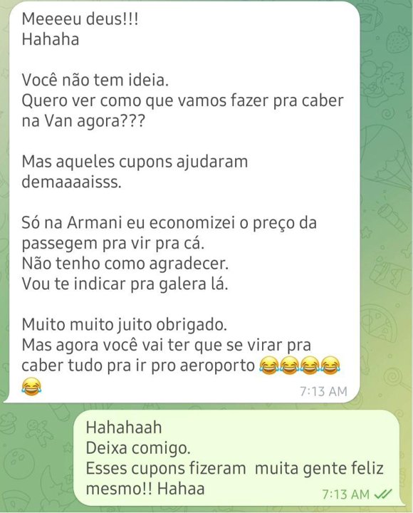 Conversa de WhatsApp: cliente conta que, só na Armani, economizou o preço da passagem usando os cupons de outlet